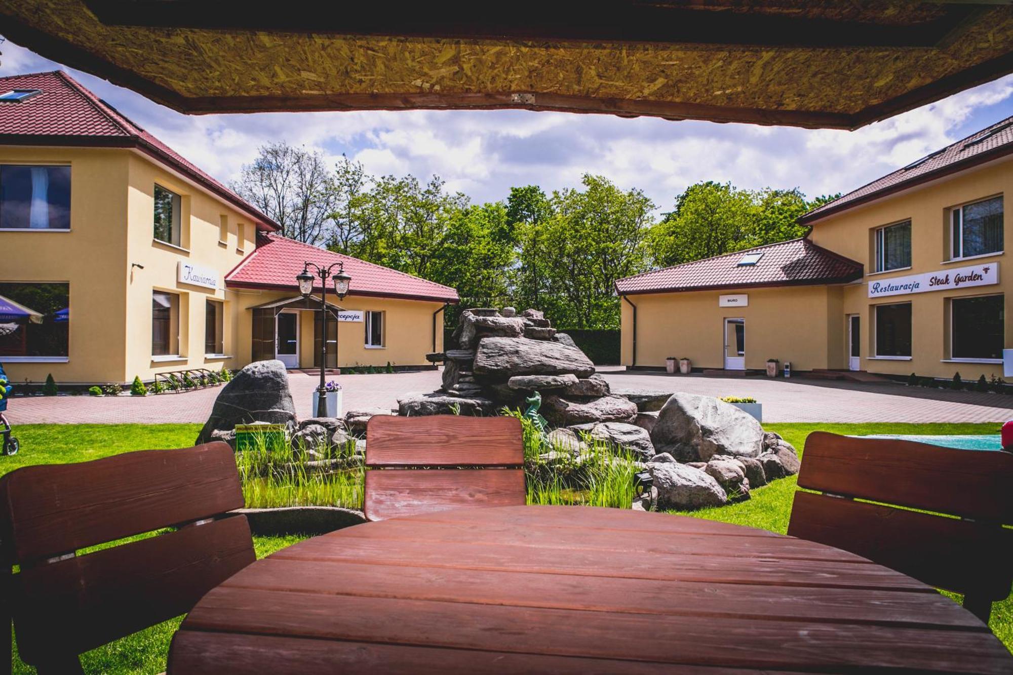 Hotel Twins Варшава Экстерьер фото